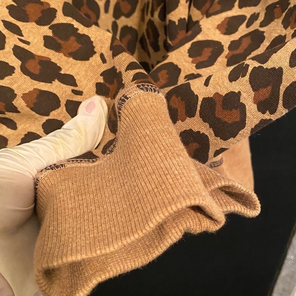 LEOPARD PRINT HOODIE - Picture 2 of 4